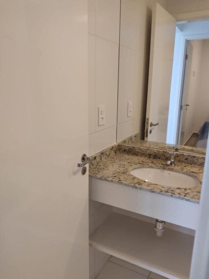 Apto Vista O Mar Enseada - 18o Andar Cond Clube Guaruja